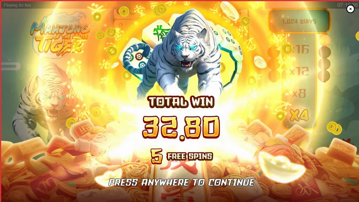 Interface do jogo Mahjong of the White Tiger com peças temáticas e o tigre guardião